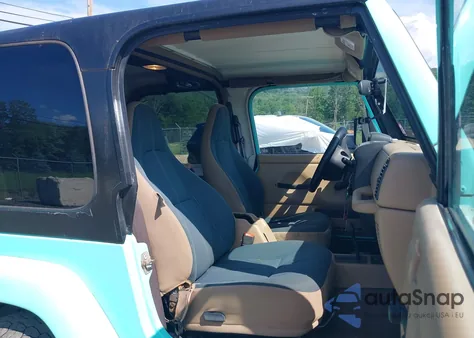 2002 Jeep Wrangler Sahara из США, поврежденный, VIN 1J4FA59S62P768112